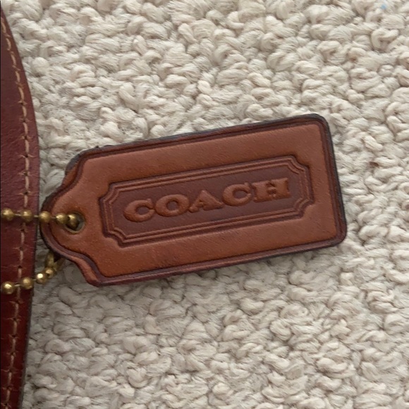 Shoulder Strap COACH purse in great condition - Picture 2 of 3